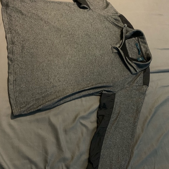 Men’s Perry Ellis Quater-Zip Pullover Size Large - Picture 3 of 4